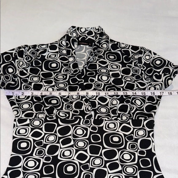 Tamara H. Black White Fitted Short Sleeve Blouse with Cross Body Neckline Women - Picture 7 of 10